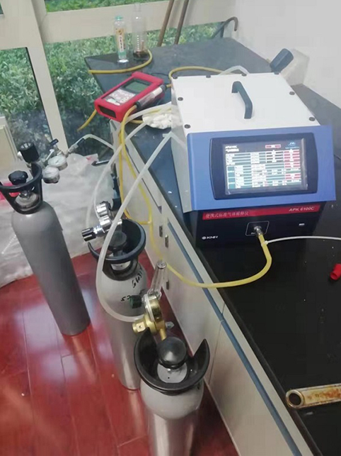 蘇州環(huán)境監(jiān)測站便攜式氣體稀釋儀現場測試